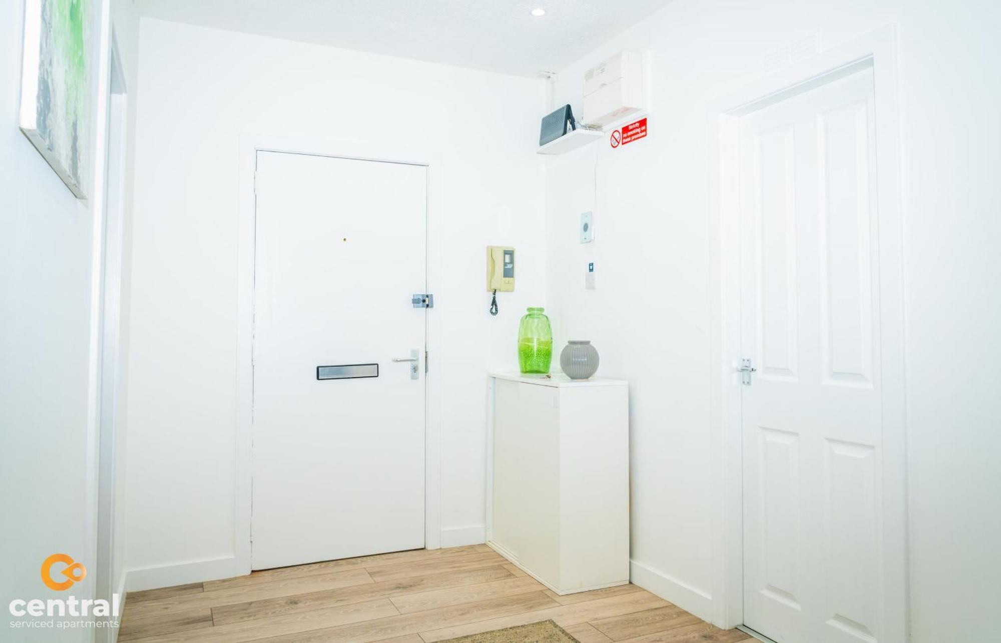 Central Serviced Apartments - 2 Bedroom - Walk Away From City Centre & Universities - Sleeps 4 - 1 X Double 2 X Single - Smart Tvs In All Rooms - Short Term Stays Welcome - Walk Away From Train & Bus Station - Preferred Location For Short Stay In Dun Dundee Esterno foto